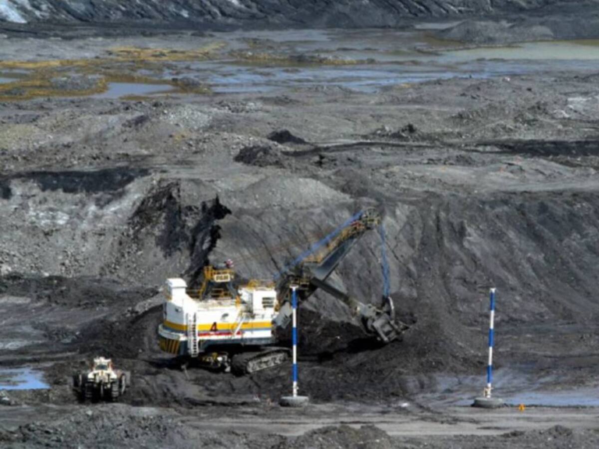 Cerrejón reduce actividades por polvo del Sahara