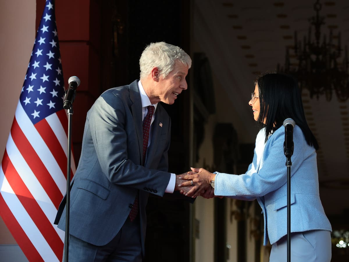 Secretario de Energía de Trump abre agenda petrolera con Venezuela tras reunión con Delcy Rodríguez