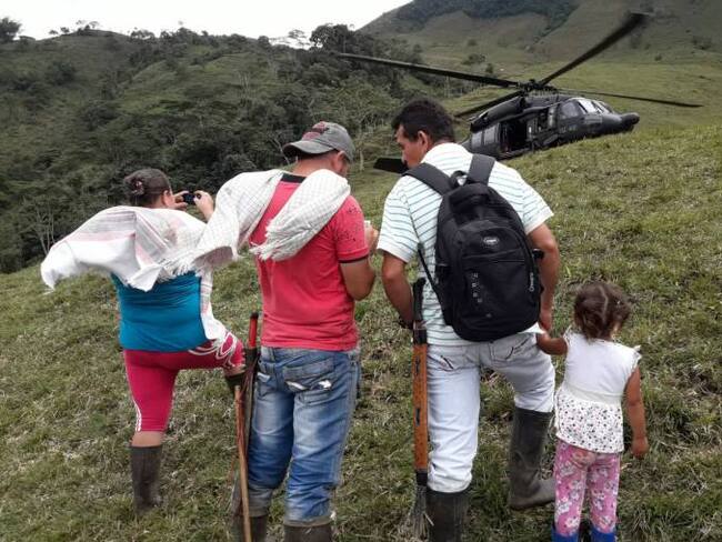 Vía aérea logran evacuar a 15 personas de Puerto Venus de Nariño, Antioquia