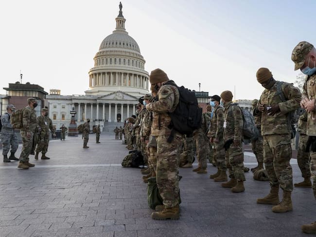 Miembros de la Guardia Nacional desplegados en el Capitolio de Washington DC. 