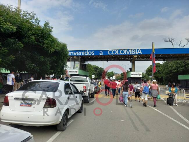 Buses venezolanos aun no pueden rodar por la frontera
