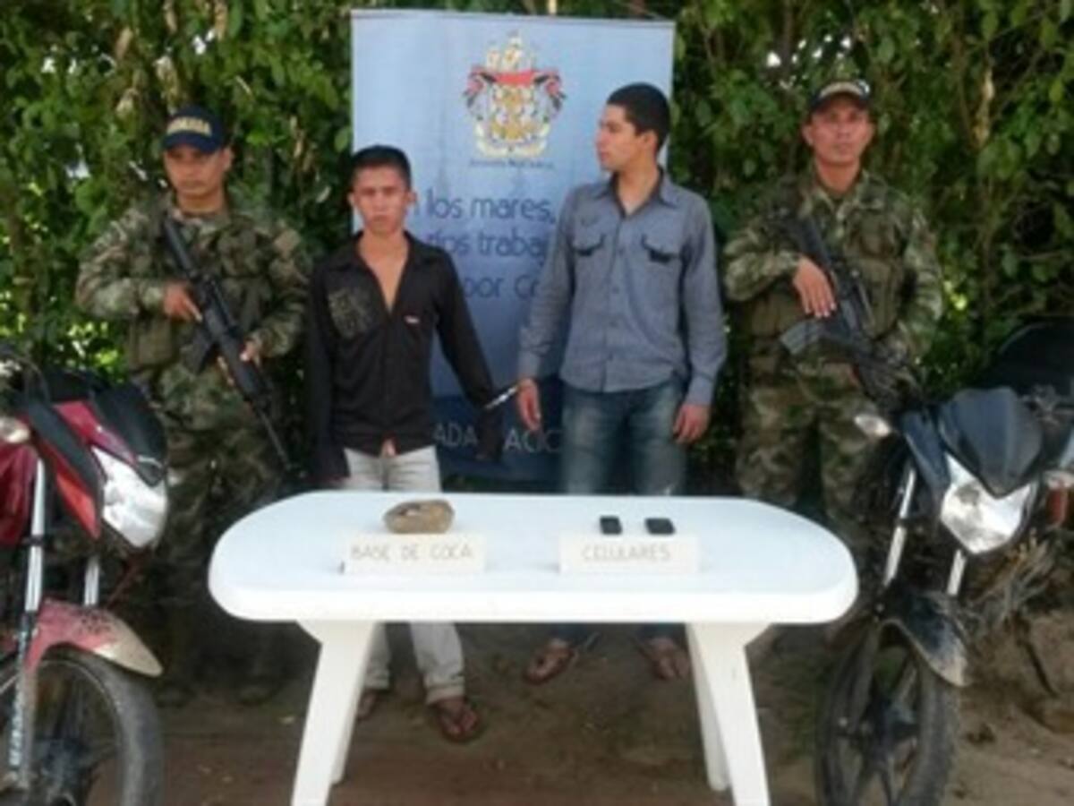 Armada captura dos sujetos con pasta de coca en el sur de Bolívar