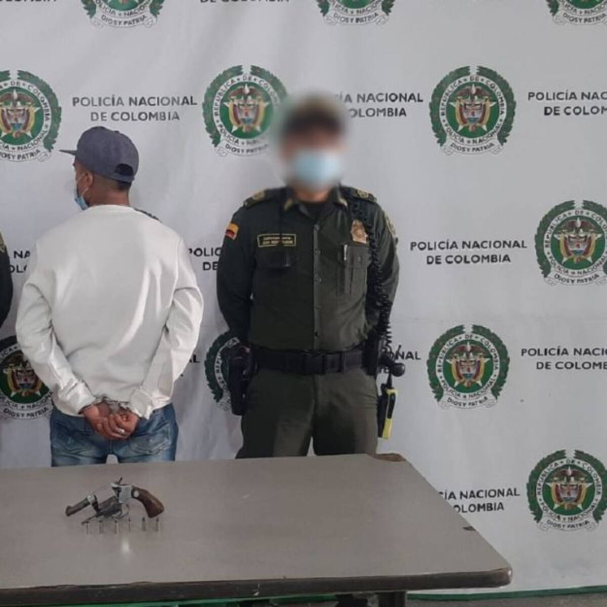 Joven de 19 años capturado por posible porte de armas en Manizales