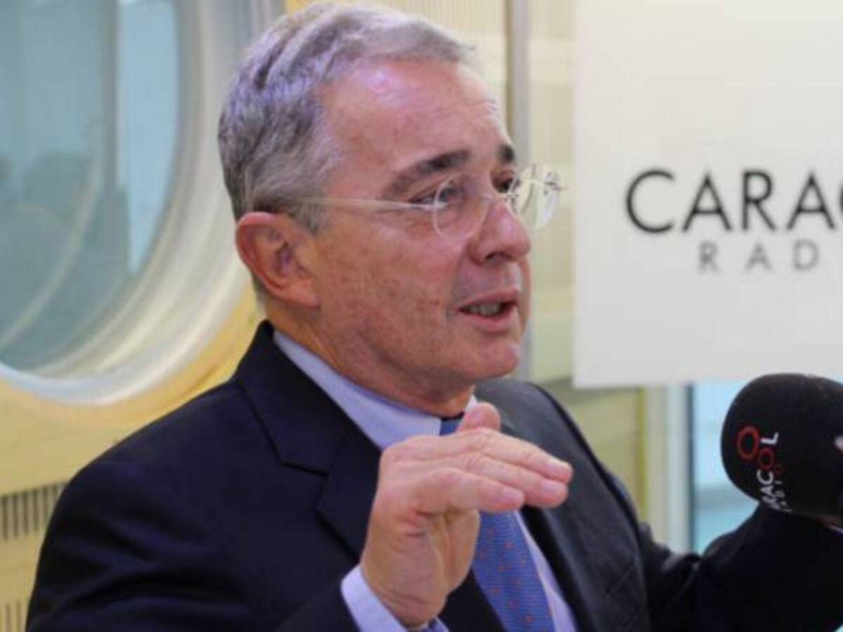 Queremos saber si el Gobierno tiene voluntad de corregir el acuerdo: Uribe