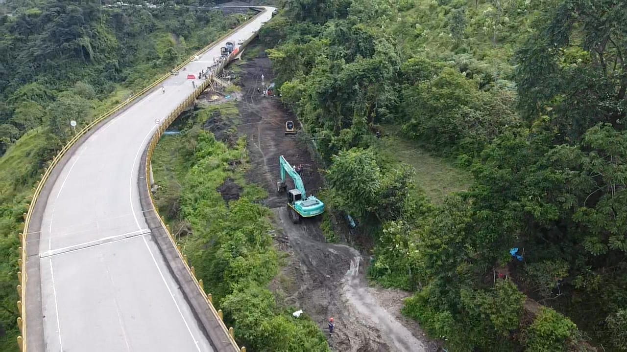 El monitoreo del Invías ha evidenciado que hay un trazado que no es viable, por los desplazamientos y deformaciones de la ladera