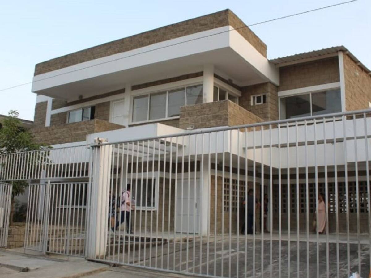 Distrito de Cartagena recupera colegio ocupado por particulares
