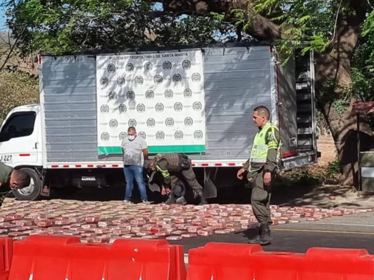Golpe al narcotráfico en Santa Marta: cae un furgón cargado con cocaína