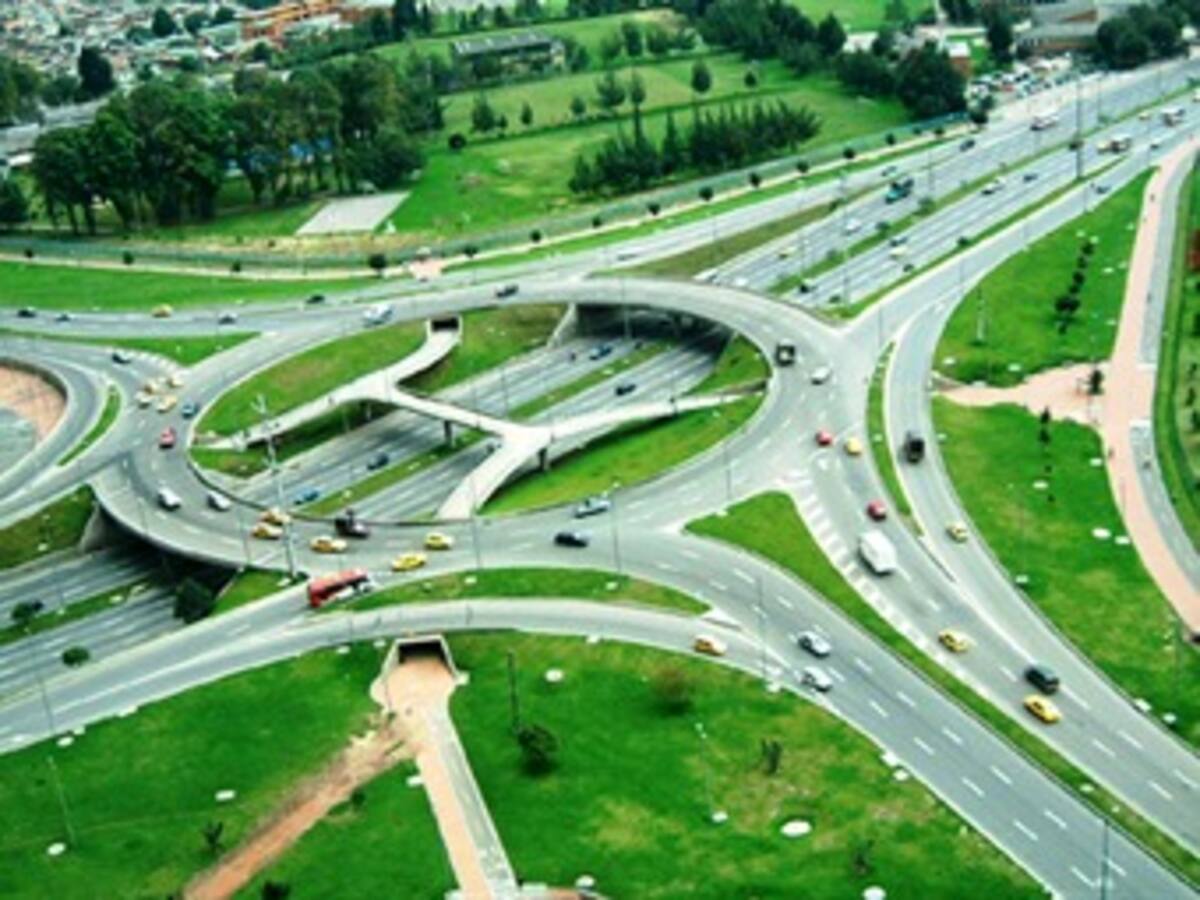 Gobierno anuncia 10 billones de pesos para Autopistas de la Prosperidad