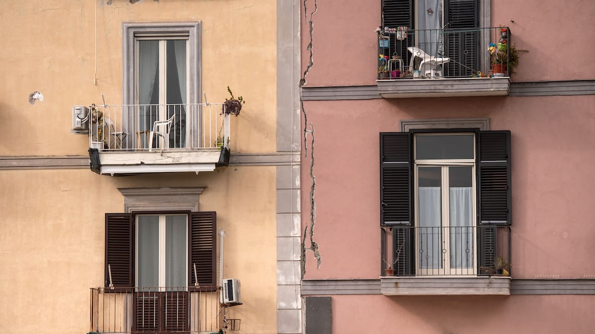 Terremoto de magnitud 4,7 en Nápoles, Italia, deja numerosos daños y al menos 8 heridos