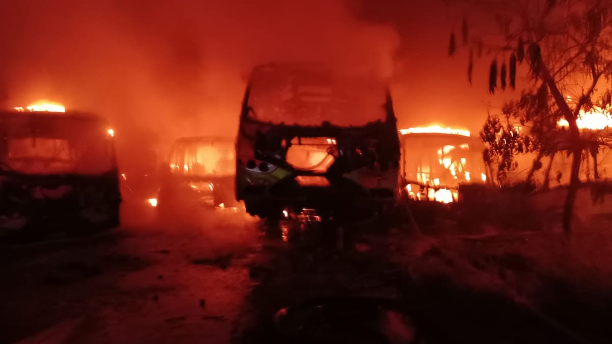 CTI de la Fiscalía asume la investigación por incendio en el portal de Girón de Metrolínea