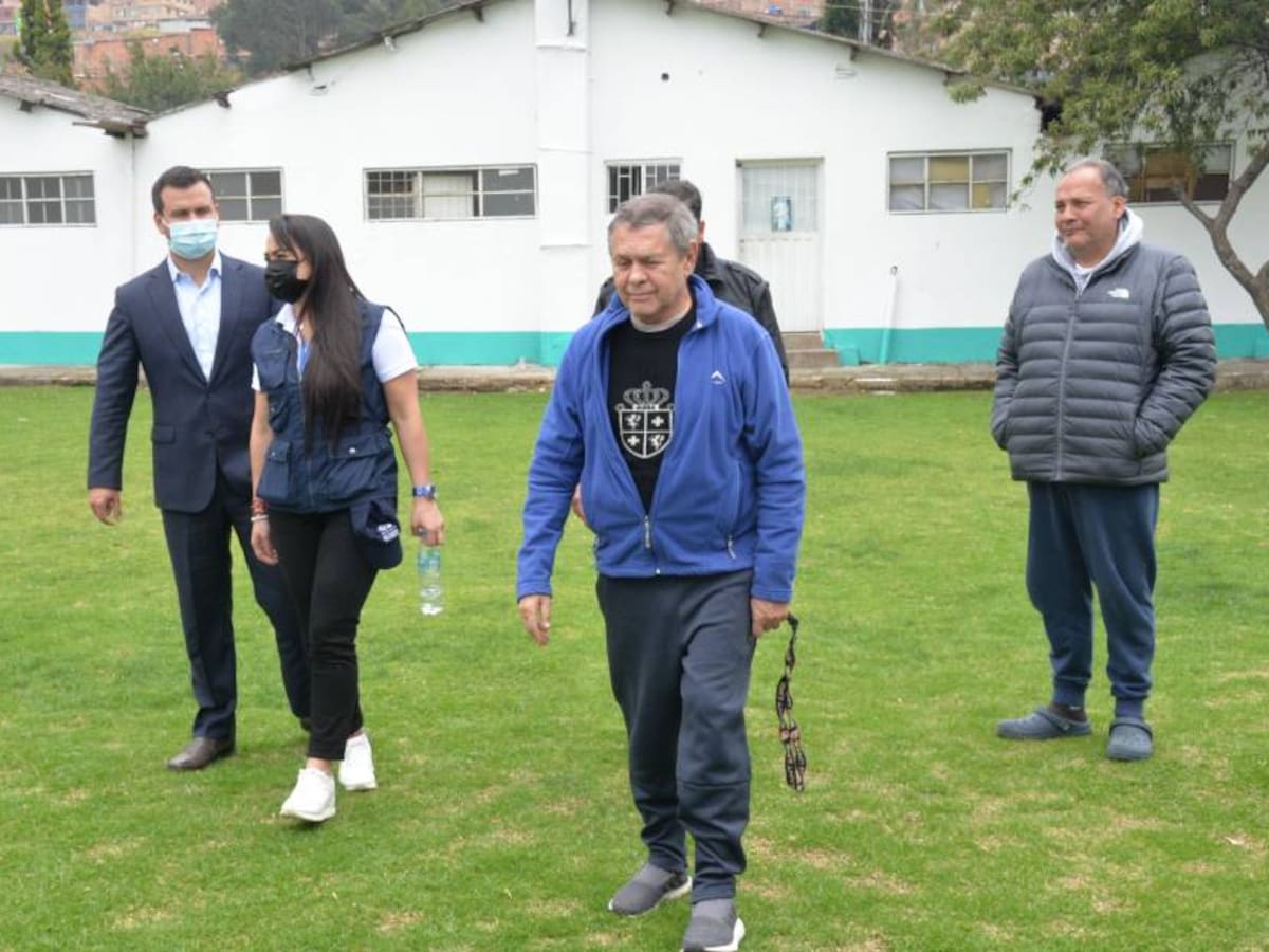 Trasladan silenciosamente a Carlos Mattos