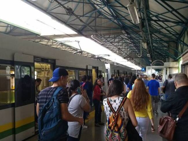 Riña en el Metro de Medellín generó conmoción entre los viajeros
