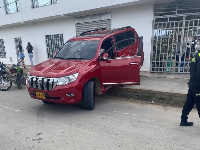 Uno de los presuntos sicarios fue capturado por la Policía Nacional cuando huía en una motocicleta tras el ataque armado en la Avenida Circunvalar de Pitalito.