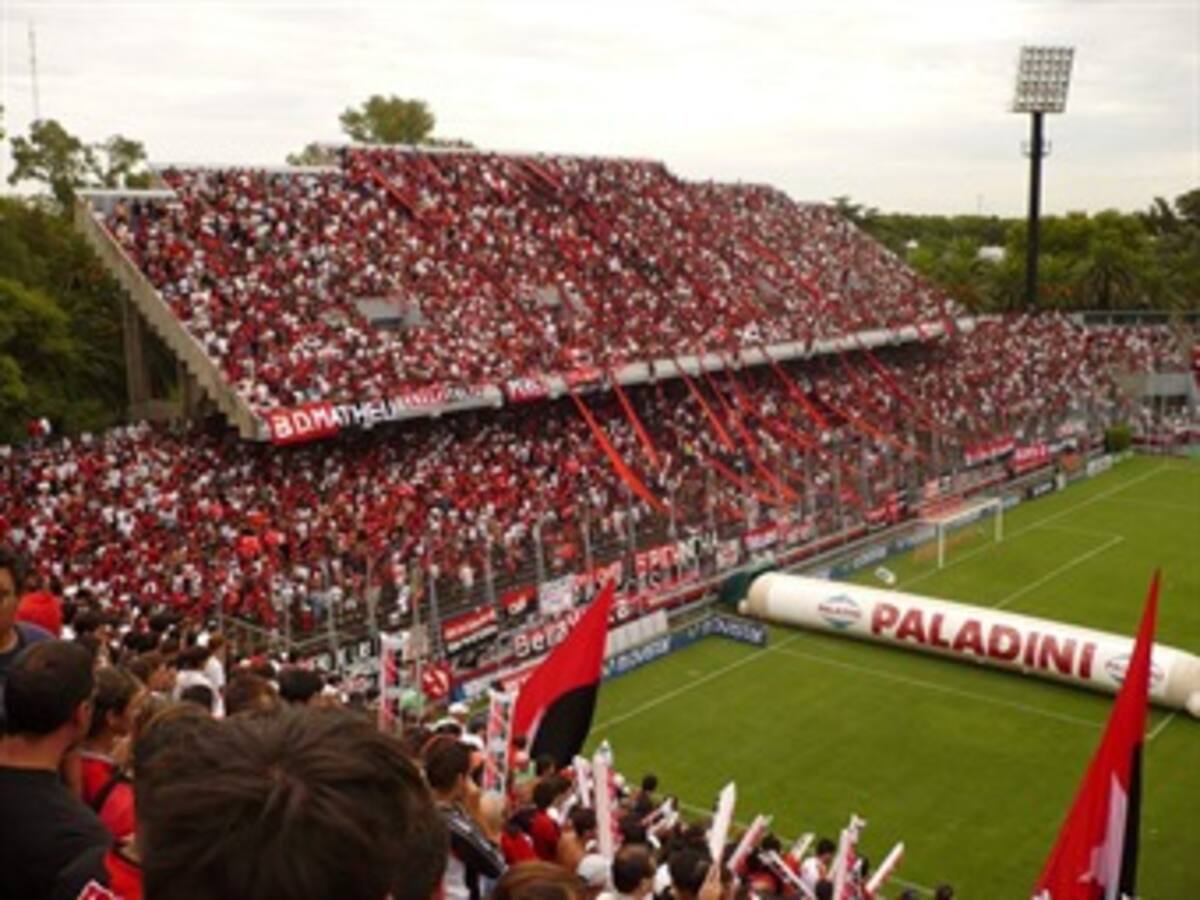Los socios de Newell's Old Boys ya no caben en su estadio