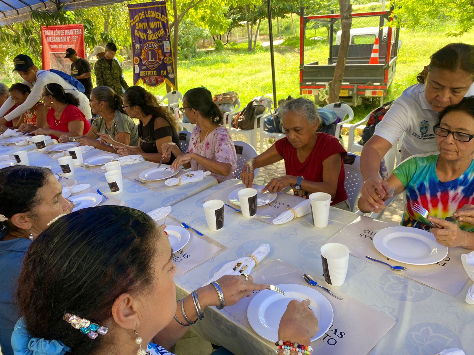 Atención a adultos mayores de Santa Marta