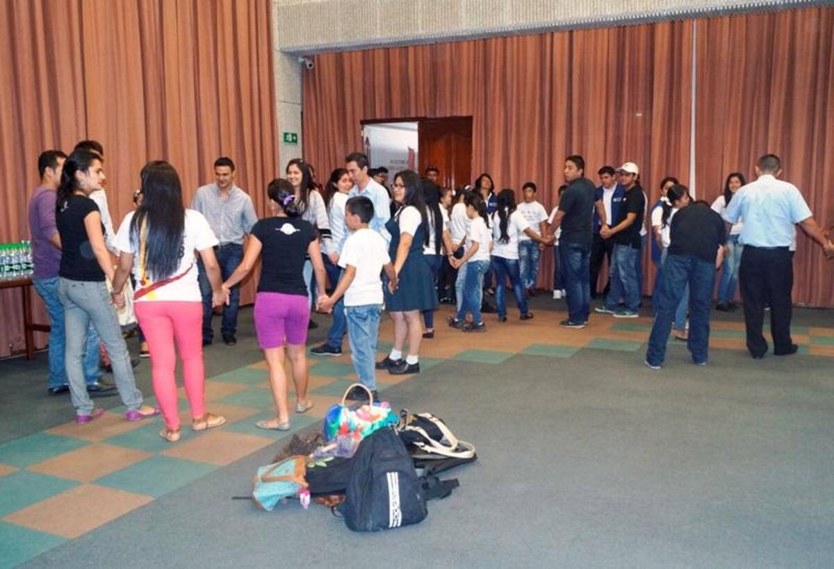 La metodología del taller, que está fundada en la Educación para la Paz, se denomina “Pásalo bien”.