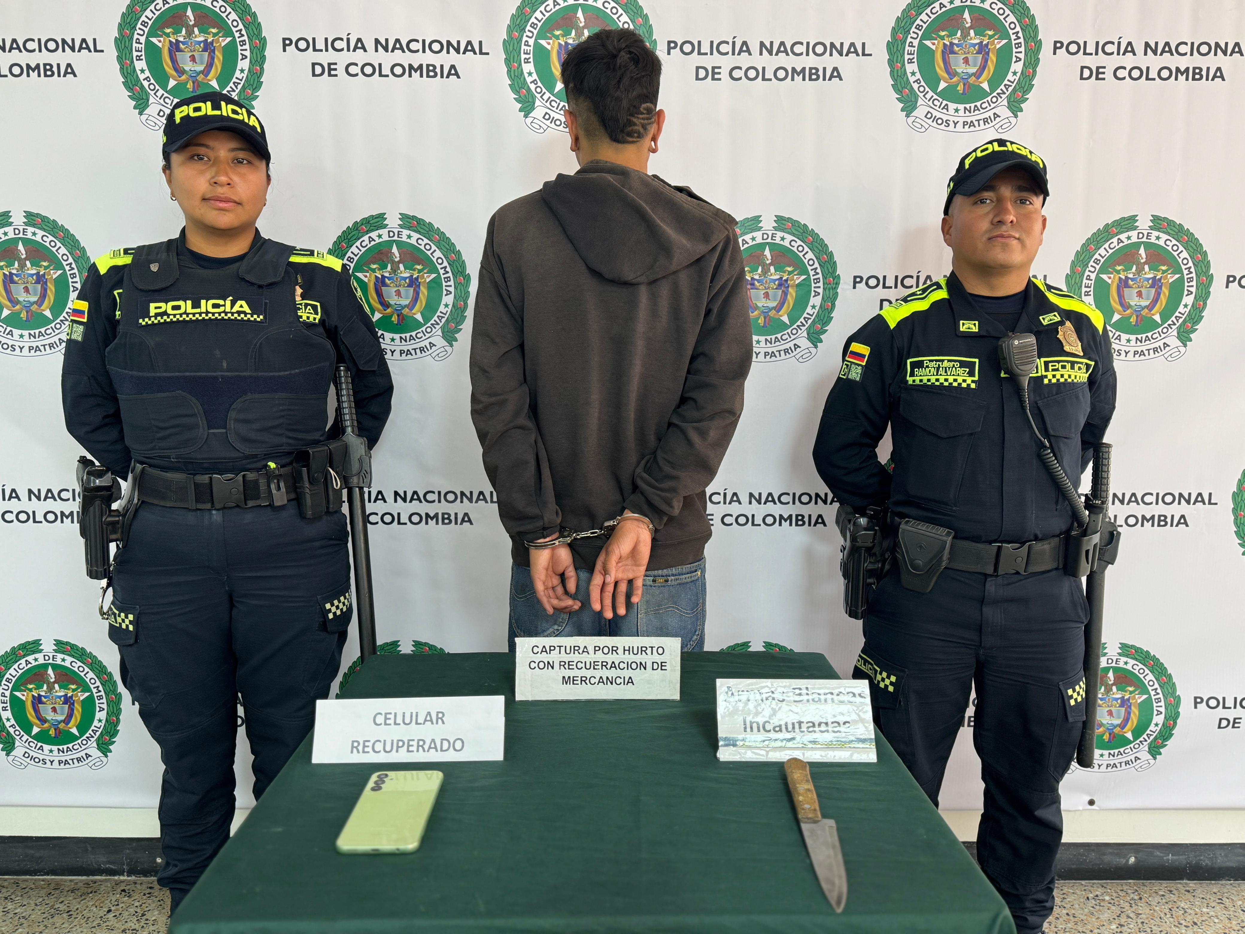 Capturado hombre que hirió a un menor por robarle el celular en Bogotá