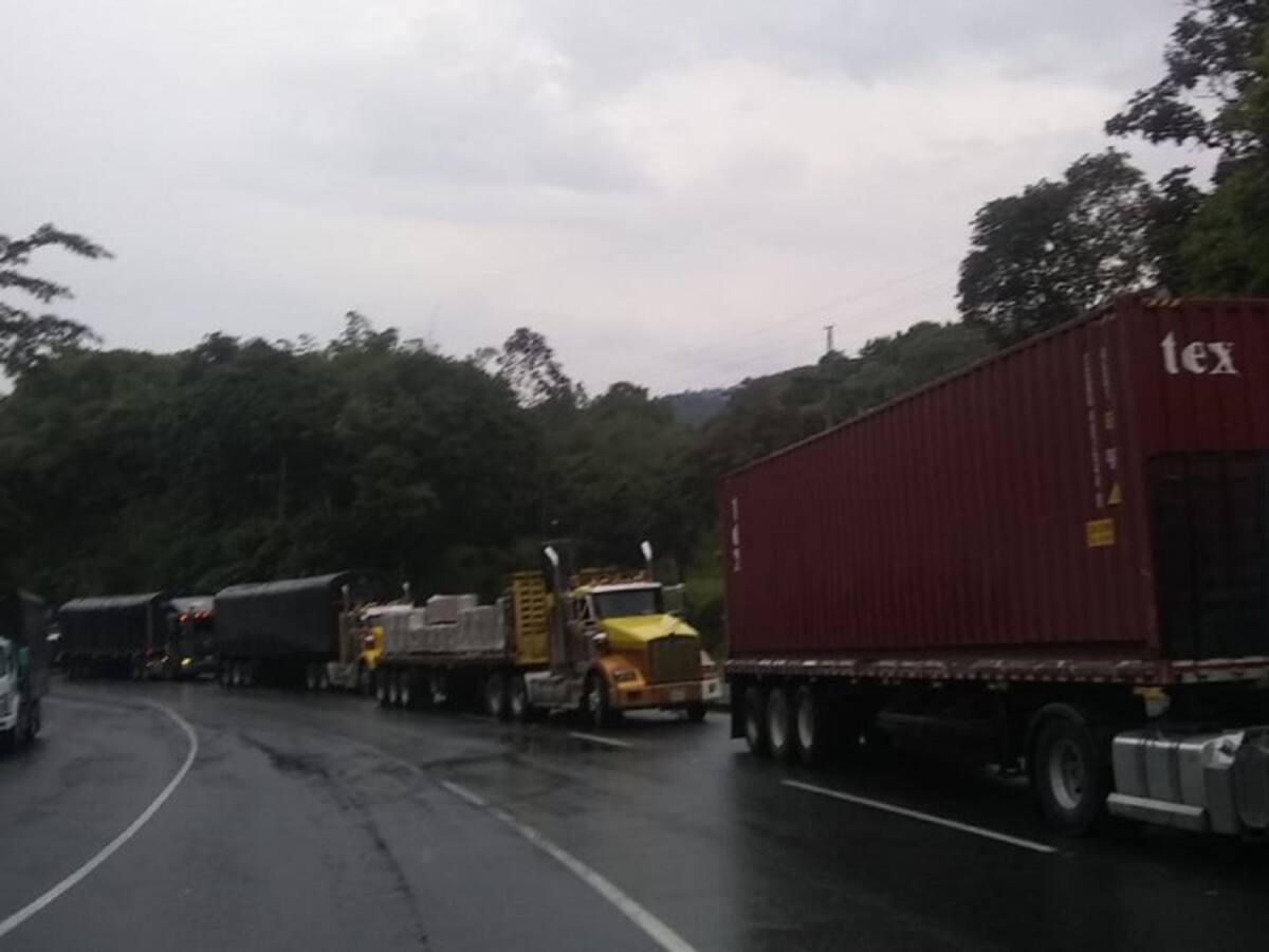 Clase política del Tolima urge atención en la vía Ibagué-Cajamarca
