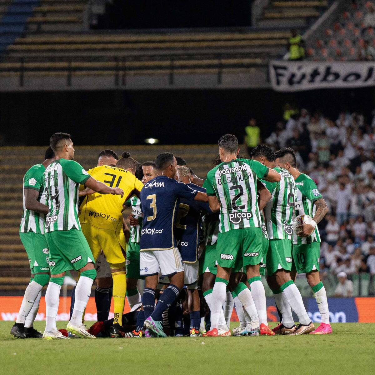 Video: La reacción en el camerino de Álvaro Montero tras su expulsión ante Nacional