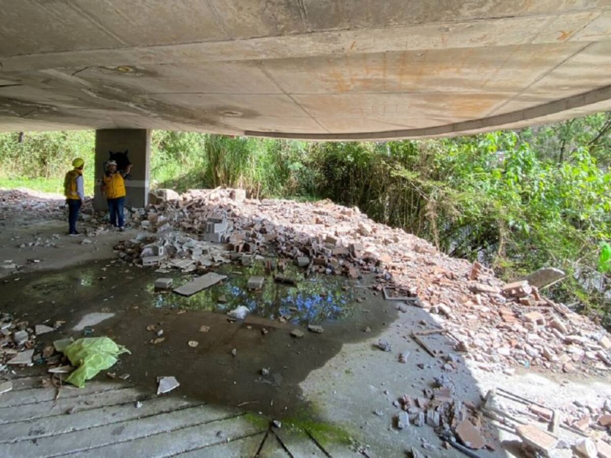 Diez edificios con problemas estructurales son monitoreados en Medellín