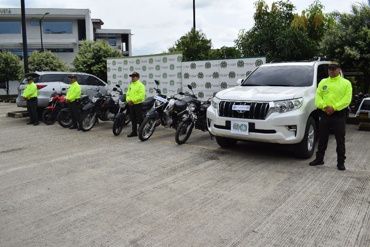 Vehículos avaluados en 221 millones de pesos. Foto policía Caquetá.