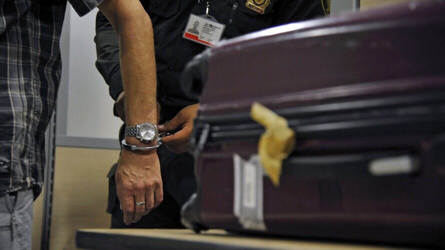 Desarticularon dos estructuras señaladas de enviar droga desde el Aeropuerto Internacional El Dorado en Bogotá. Foto: Getty Images