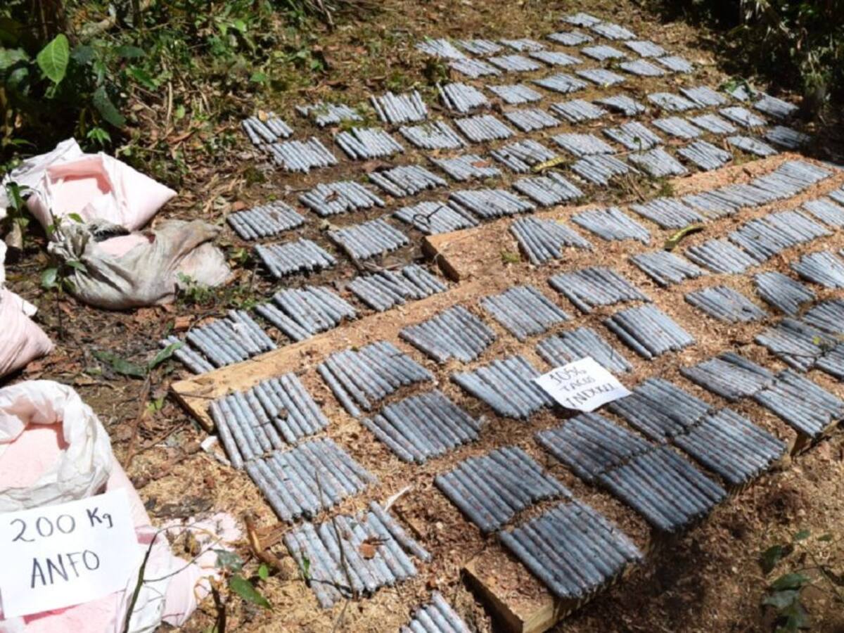 Incautan material de guerra y explosivos del ELN en el sur de Bolívar