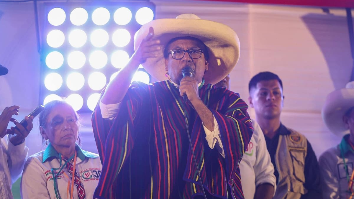 La izquierda sube al segundo lugar en Perú: Roberto Sánchez enfrentaría a Keiko Fujimori en balotaje