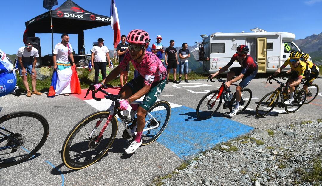 Esteban Chaves es el mejor colombiano en la clasificación de la carrera.