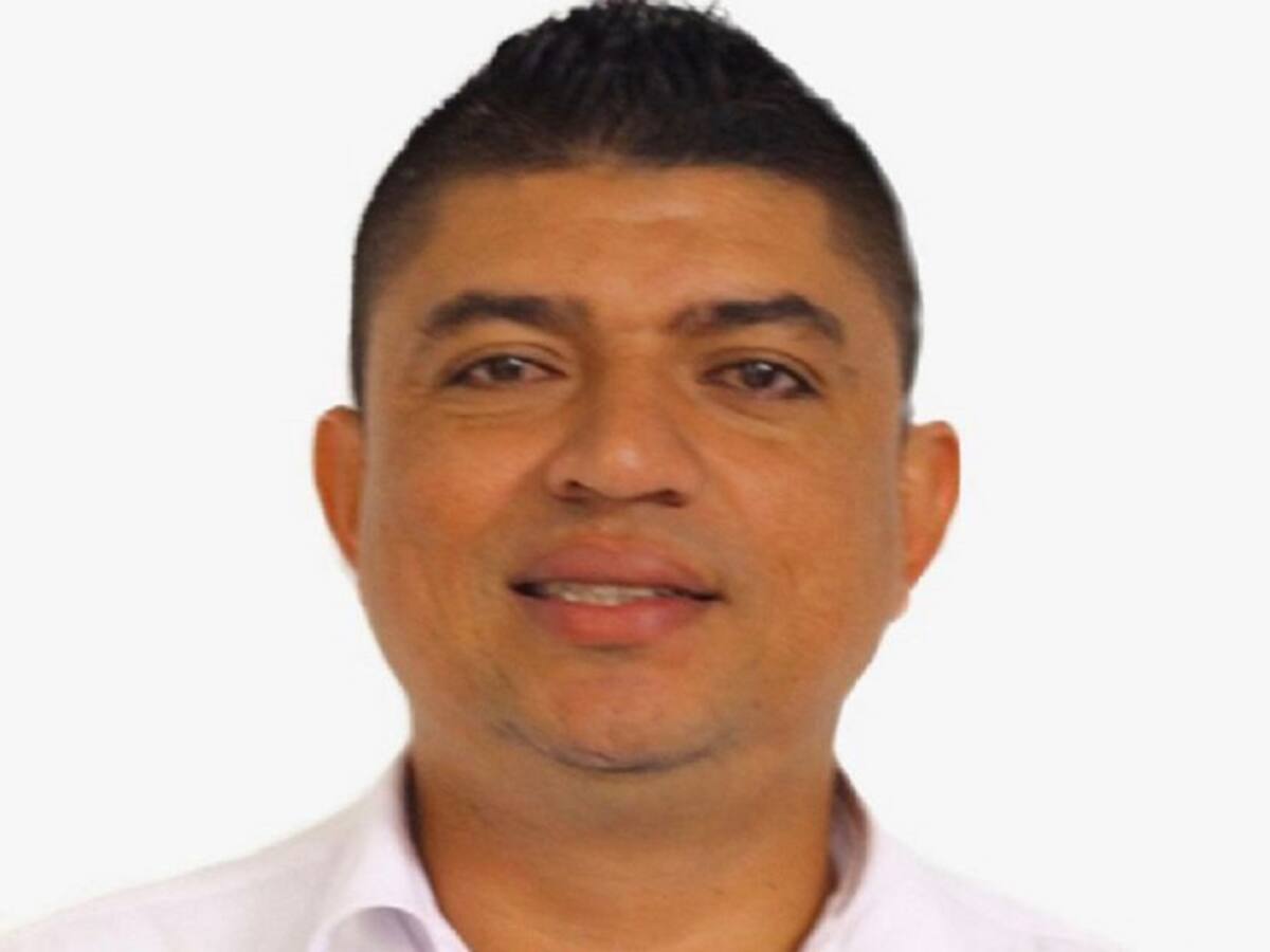 Revocan suspensión del cargo de concejal investigado por compra de votos