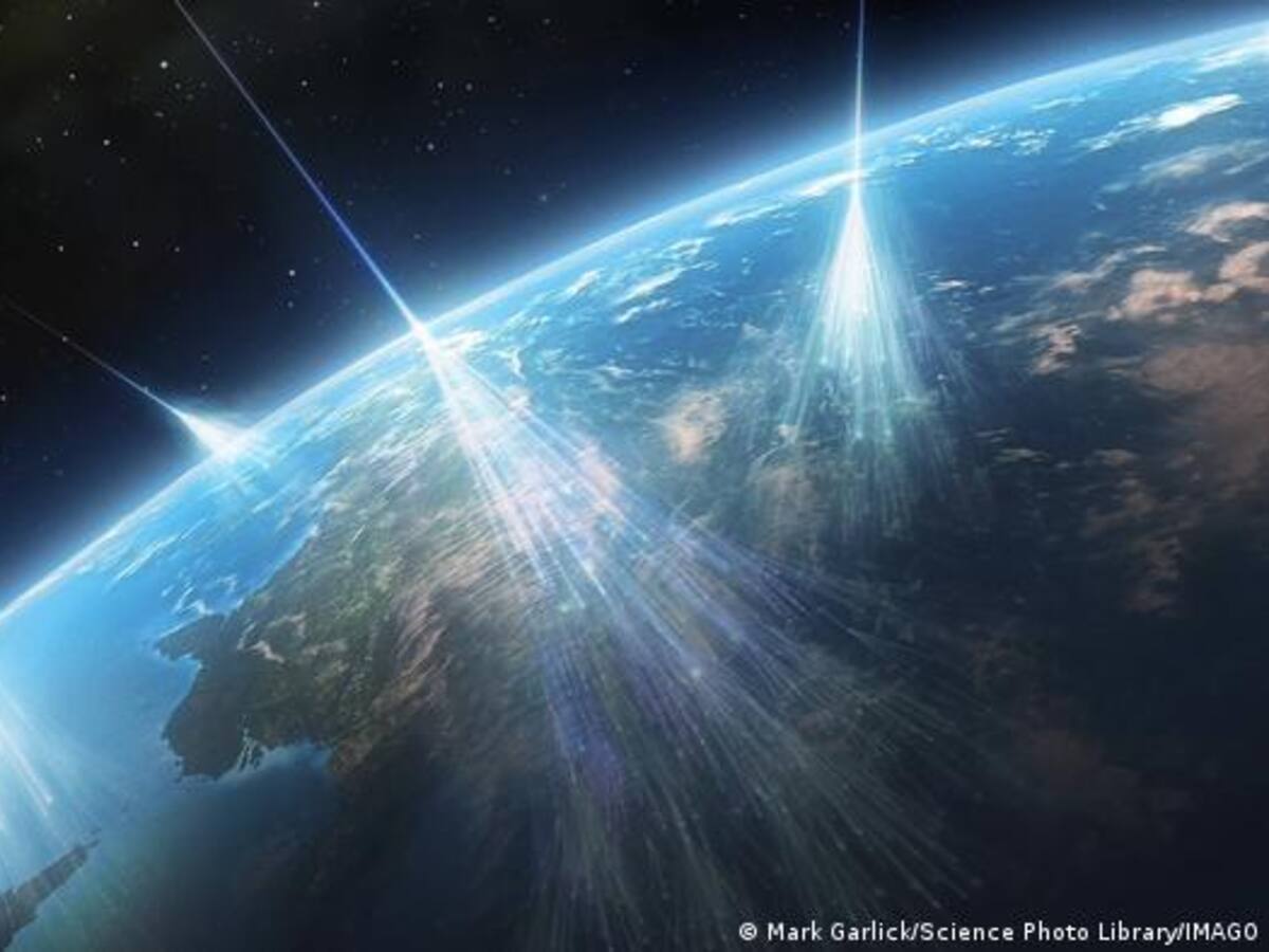 Detectan por primera vez neutrinos “fantasma” emitidos por galaxia cercana