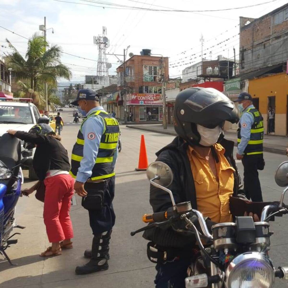 Alcalde de Pitalito-Huila, Decreto el no parrillero en moto en toda el área urbana y rural