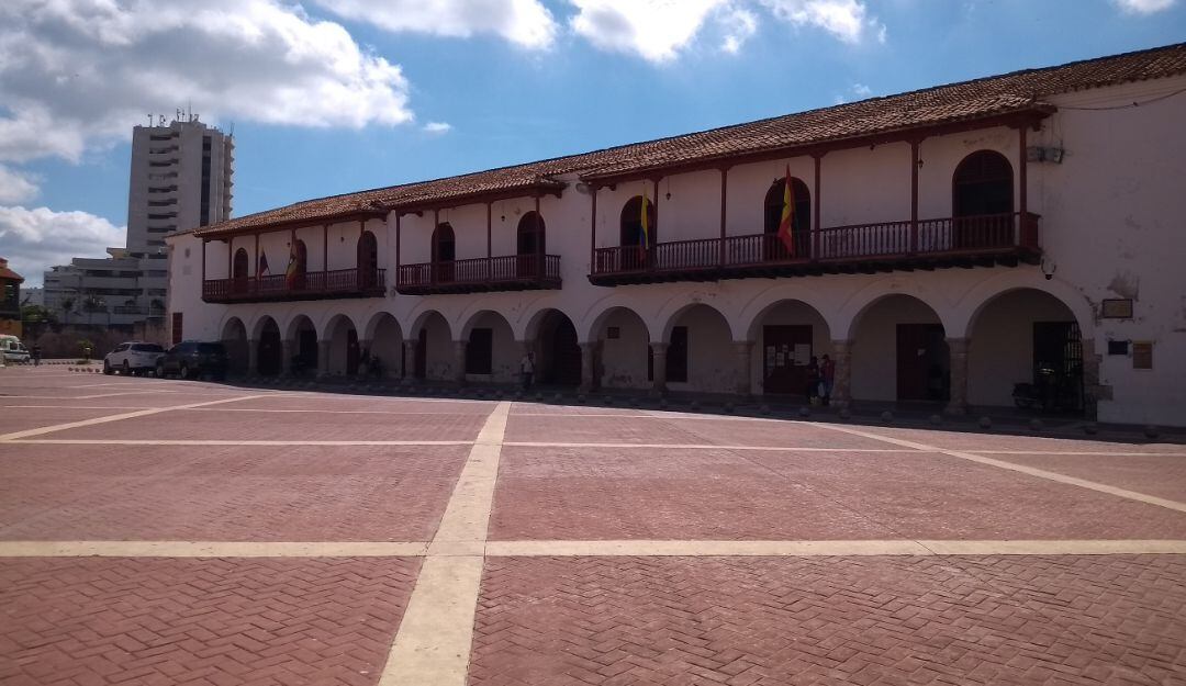 Fue denunciado por presuntamente desprestigiar el nombre de un asesor jurídico externo de la entidad y querer favorecer a un contratista