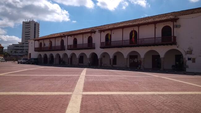 Fue denunciado por presuntamente desprestigiar el nombre de un asesor jurídico externo de la entidad y querer favorecer a un contratista