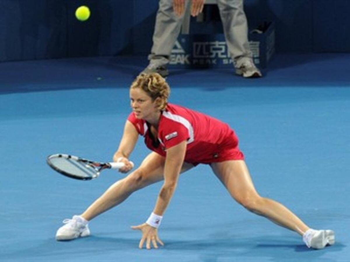 La belga Kim Clijisters abandona por lesión semifinales de Brisbane