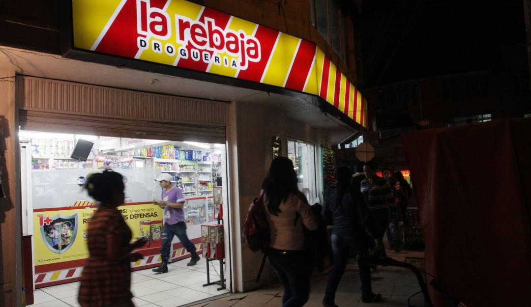 Droguerías y farmacias La Rebaja a extinción de dominio -FOTO COLPRENSA