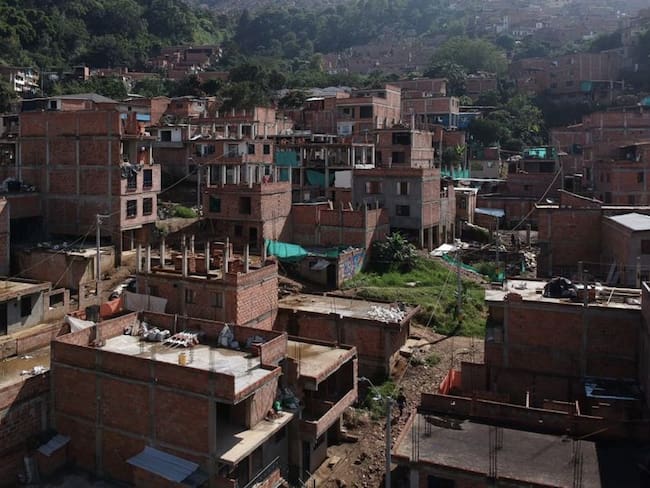 Denuncian millonaria estafa inmobiliaria en Villa Hermosa