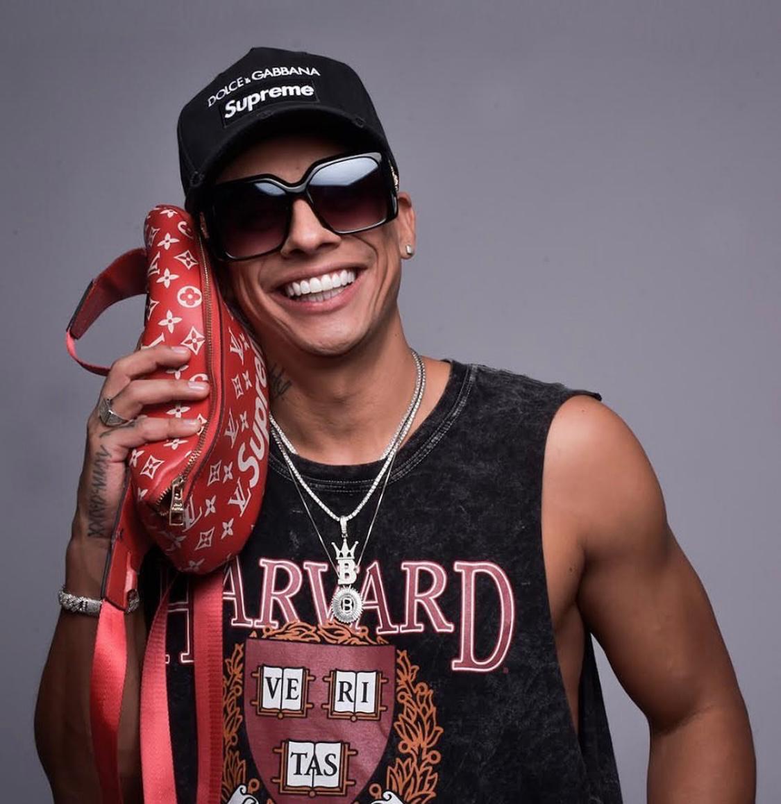 Supremo rinde tributo a sus raíces con su nuevo sencillo ‘Cumbia’