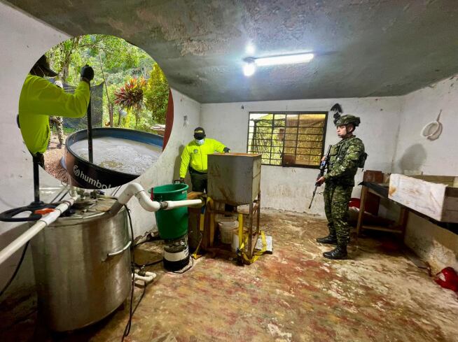 Desmantelan laboratorio de cocaína donde la ocultaban en cajas de transporte de frutas