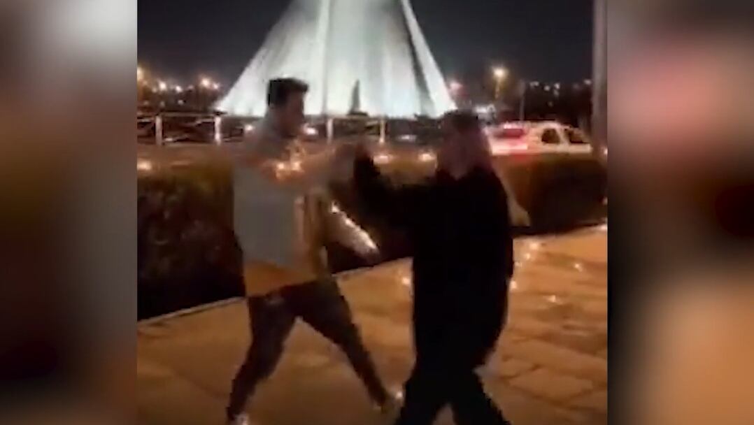 Blogueros fueron condenados a 10 años por bailar en la calle en Irán. Foto: cortesía