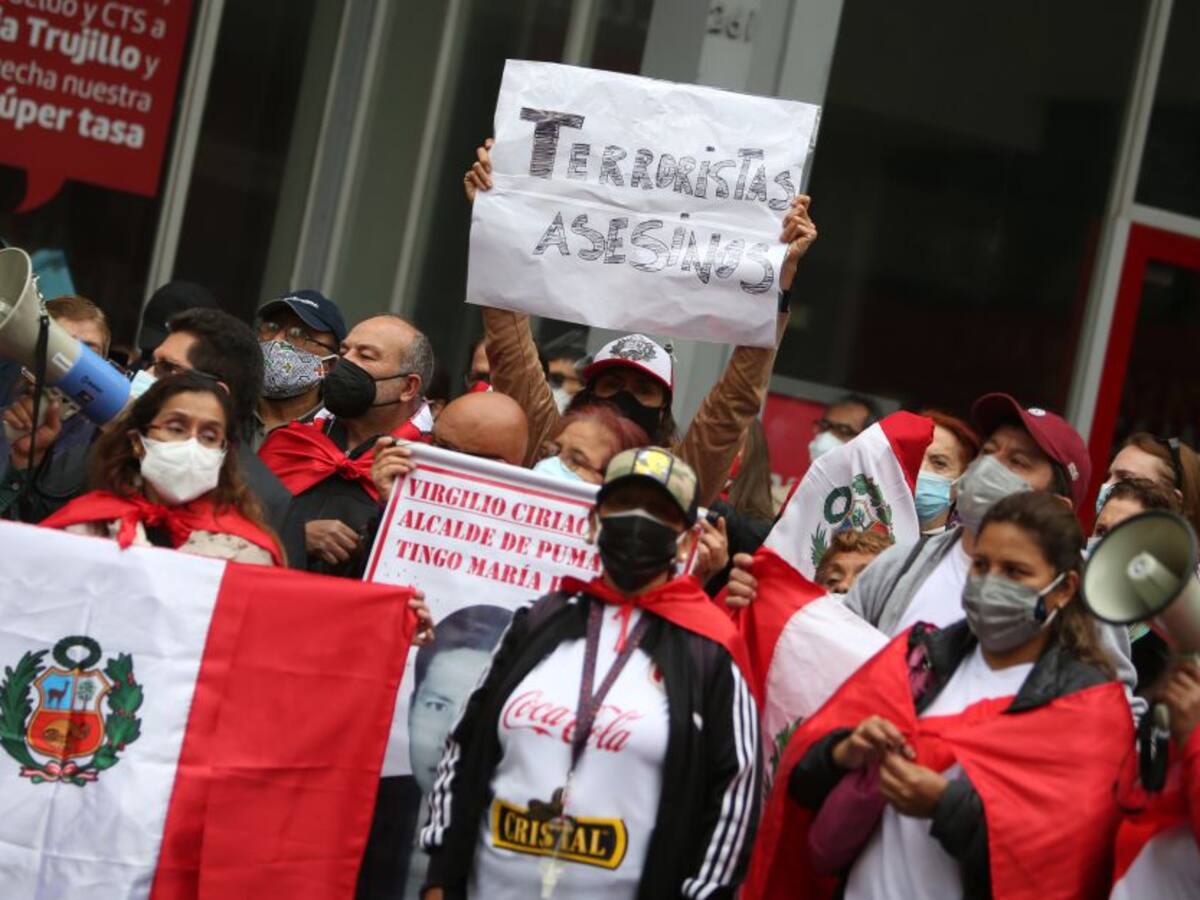 Gobierno y Congreso de Perú piden incinerar el cuerpo de Abimael Guzmán