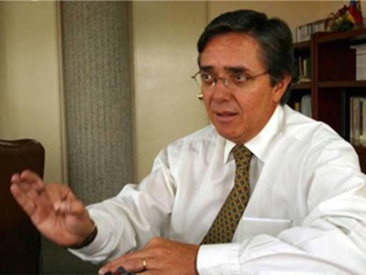 Mintransporte anuncia inversión de 6.5 billones en infraestructura vial