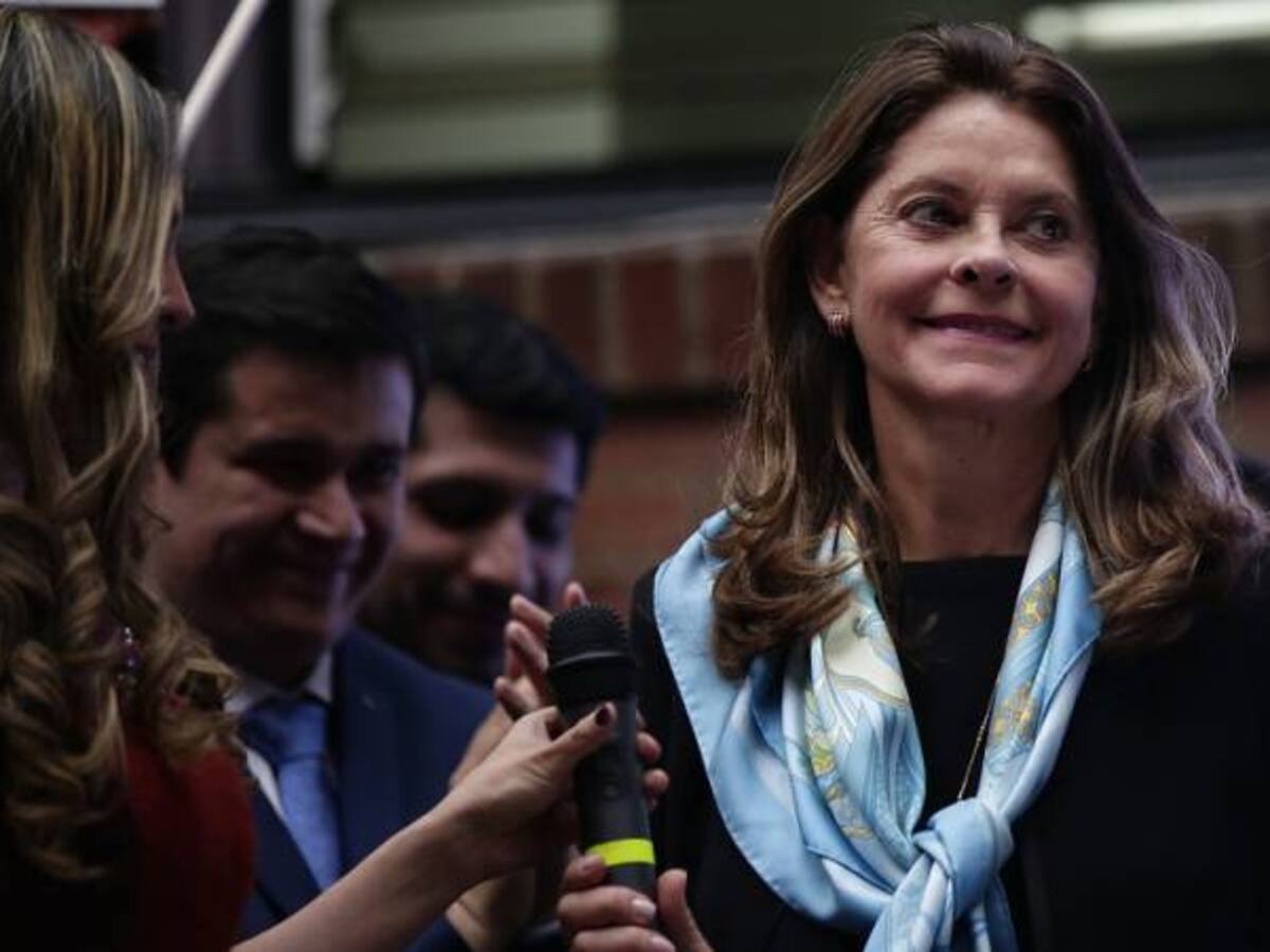 ¿Ahora es Marta Lucía Ramírez la que está por fuera de la coalición de derecha?