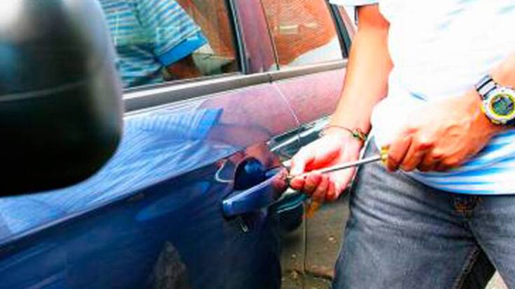 Policía Quindío esta tras la pista de banda que se dedica a romper vidrios o abrir puertas para hurtar vehículos