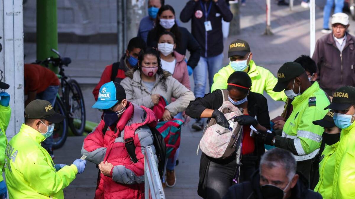 Colombia no está preparada para asilamiento inteligente: Médico pereirano