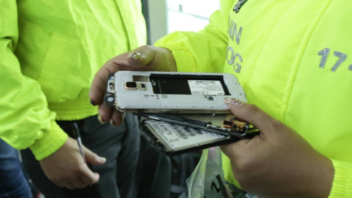 Caen 'Los Certificados': falsificaban IMEI de víctimas y robaban celulares