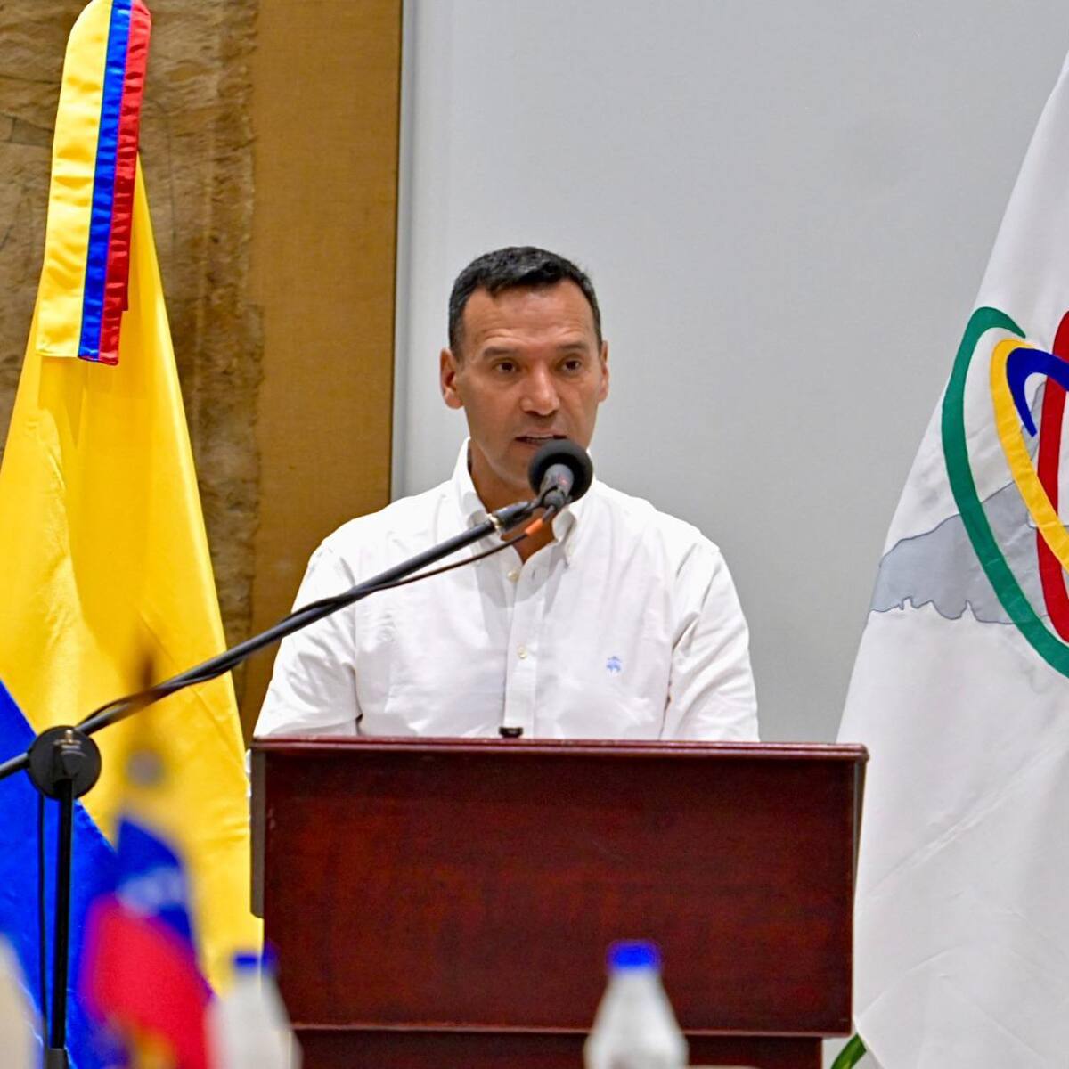 El ELN muestra su máxima decadencia atacando a los más vulnerables: Ministro de Defensa