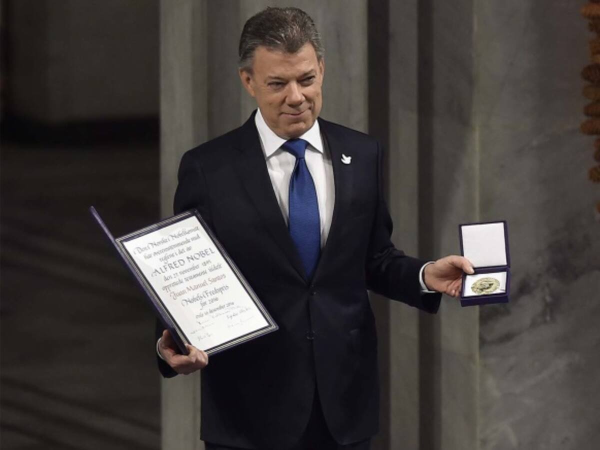 Santos se reunirá con Rajoy en España y recibirá premio económico
