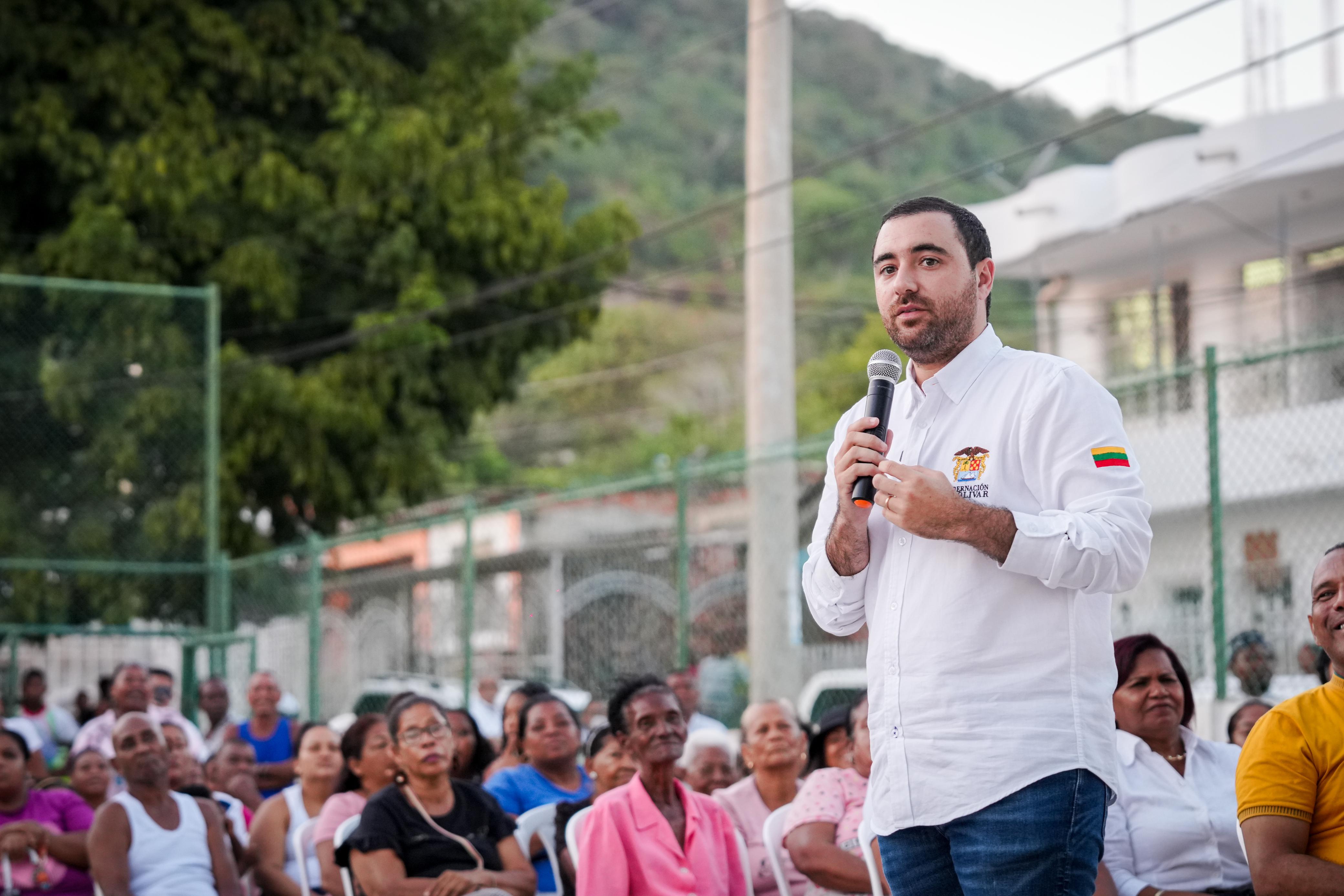 Gobernador Arana inicia programa de transformación comunitaria en Las Delicias y La Quinta