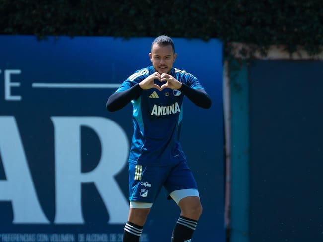 Leonardo Castro durante la pretemporada de Millonarios / Twitter: @MillosFCoficial.